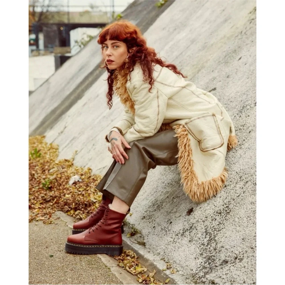 Dr Martens • Jadon Faux Fur Lined Platform Boots brown Abruzzo leather 8 - Picture 3 of 12